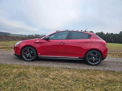 Gebraucht Alfa Romeo Giulietta Veloce 241 PS (177 kW) 2015 Rot Kleinwagen