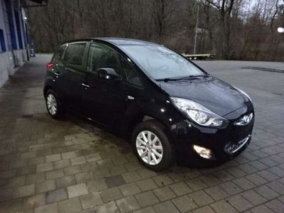 gebraucht Hyundai ix20 Trend 1,6 92 kw 125 PS Automatik Nebel Winterpaket