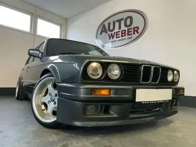 Gebraucht BMW 325 M Sport 176 PS (129 kW) 1989 Grau Limousine