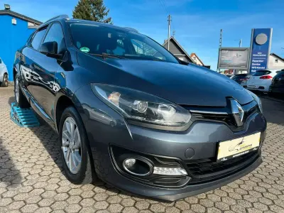 Gebraucht Renault Mégane GrandTour LIMITED 116 PS (85 kW) 2015 Grau Kombi