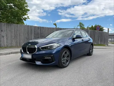 Gebraucht BMW 118 Sport Line 140 PS (102 kW) 2020 Blau Kleinwagen