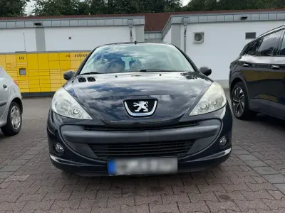 Gebraucht Peugeot 206+ 85 PS (62 kW) 2009 Schwarz Kleinwagen