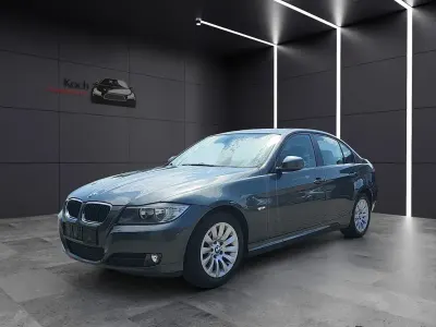 Gebraucht BMW 320 Sport Line 170 PS (125 kW) 2009 Grau Limousine