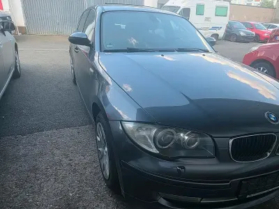Gebraucht BMW 116 122 PS (89 kW) 2008 Grau Kleinwagen