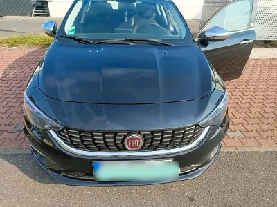 Gebraucht Fiat Tipo 95 PS (69 kW) 2020 Schwarz Kombi