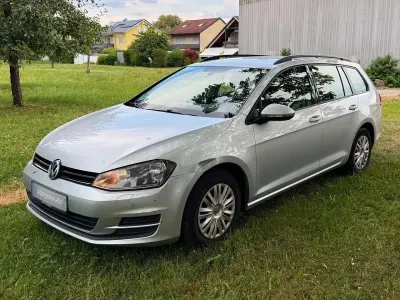 Gebraucht VW Golf VII Trendline 110 PS (80 kW) 2015 Reflexsilber metallic Kombi