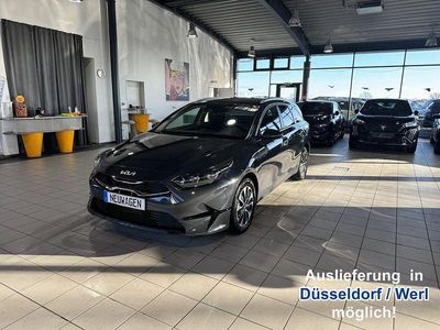 Neu Kia Ceed Sportswagon Gold 140 PS (102 kW) 2026 Grau Kombi