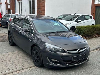 Gebraucht Opel Astra Sport 131 PS (96 kW) 2013 Grau Kombi