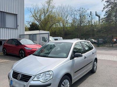 Gebraucht VW Polo 64 PS (47 kW) 2005 Grau Kleinwagen