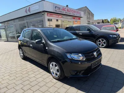 Gebraucht Dacia Sandero Lauréate 75 PS (55 kW) 2014 Schwarz Limousine