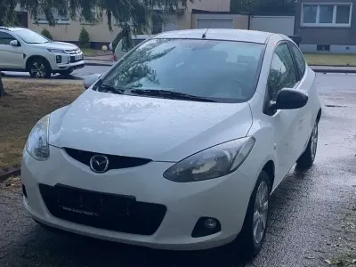 Gebraucht Mazda 2 Inclusive 86 PS (63 kW) 2019 Weiß Limousine