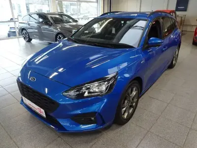 Second-hand Ford Focus ST-Line 155 CP (114 kW) 2020 Albastru