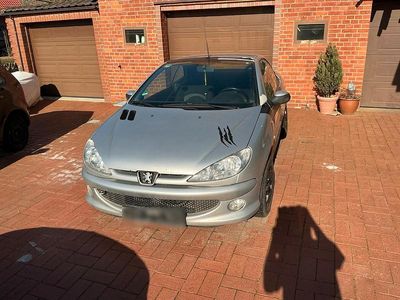 Gebraucht Peugeot 206 CC 109 PS (80 kW) 2005 Silber Cabrio