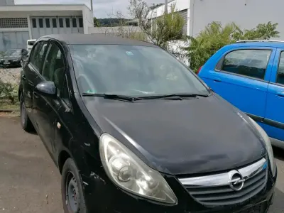 Gebraucht Opel Corsa 80 PS (58 kW) 2008 Schwarz Kleinwagen