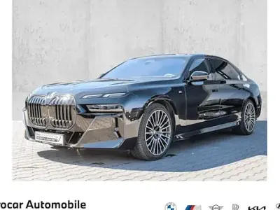 Gebraucht BMW 740 Comfort Edition 299 PS (219 kW) 2025 Schwarz Limousine