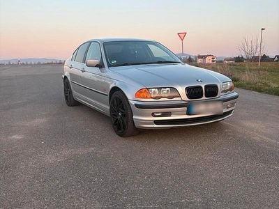 Gebraucht BMW 320 170 PS (125 kW) 2001 Limousine