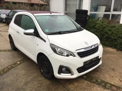 Gebraucht Peugeot 108 Allure 82 PS (60 kW) 2014 Zu lackieren weiss 068 Kleinwagen