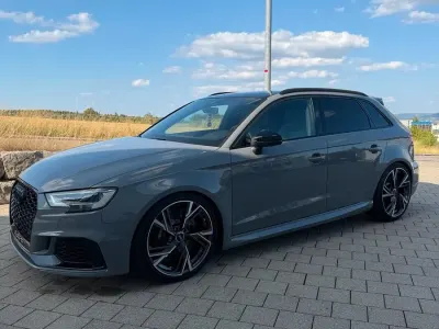 Gebraucht Audi RS3 Sport 400 PS (294 kW) 2020 Grau Limousine