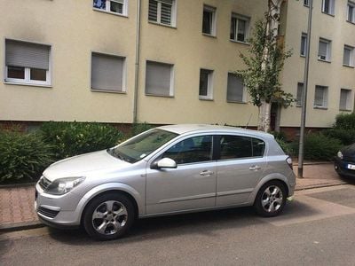 Gebraucht Opel Astra 105 PS (77 kW) 2006 Silber Limousine