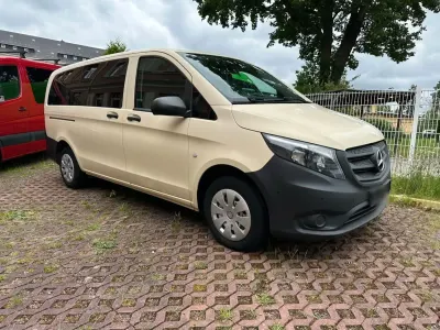 Gebraucht Mercedes Vito 114 PS (83 kW) 2017 Beige Van