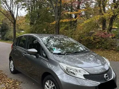Gebraucht Nissan Note Acenta 80 PS (58 kW) 2014 Grau Kleinwagen