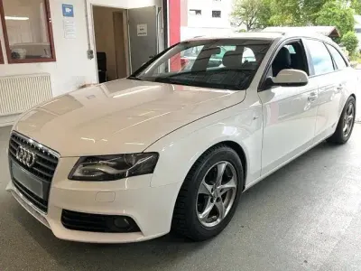 Gebraucht Audi A4 S-Line 160 PS (117 kW) 2011 Weiß Kombi