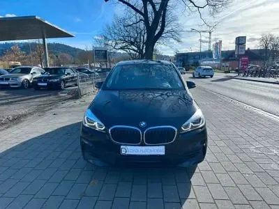 Gebraucht BMW 218 Gran Tourer Advantage 150 PS (110 kW) 2021 Schwarz Van / Kleinbus