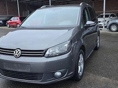 Gebraucht VW Touran Comfortline 140 PS (102 kW) 2014 Grau Van / Kleinbus
