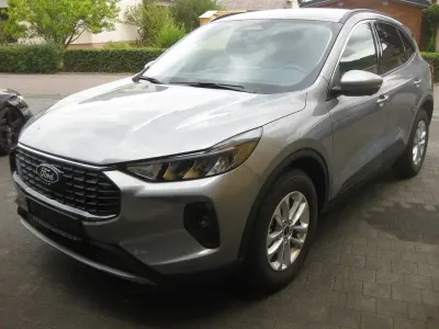 Gebraucht Ford Kuga Titanium 186 PS (136 kW) 2025 Silber SUV