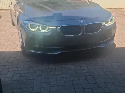 Gebraucht BMW 320 170 PS (125 kW) 2019 Andere farben Kombi