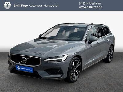 Grau Gebraucht 2024 Volvo V60 Core Kombi | 31.904 € (Superpreis)