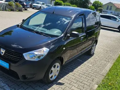 Gebraucht Dacia Dokker Comfort 102 PS (75 kW) 2021 Perlmuttschwarz Van / Kleinbus
