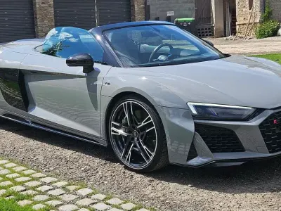 Używany Audi R8 Spyder Performance 620 KM (456 kW) 2023 Szary Kabriolet