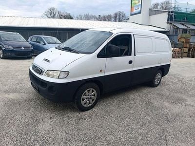Usata Hyundai H-1 140 CV (102 kW) 2005 Bianco Monovolume
