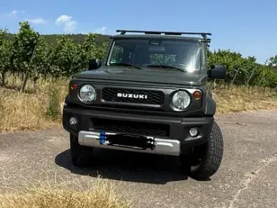 Gebraucht Suzuki Jimny 102 PS (75 kW) 2023 Grün SUV