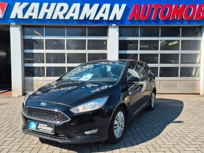 Gebraucht Ford Focus Titanium 125 PS (91 kW) 2018 Grau Kombi