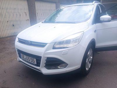 Gebraucht Ford Kuga 163 PS (119 kW) 2014 Weiß SUV