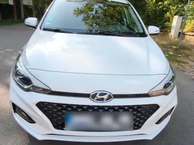 Gebraucht Hyundai i20 Style 120 PS (88 kW) 2020 Weiß Kleinwagen