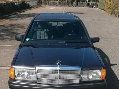 Gebraucht Mercedes 190 109 PS (80 kW) 1991 Violet Limousine