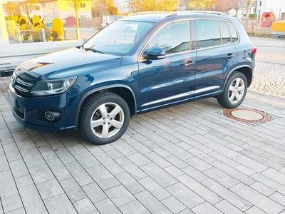 Gebraucht VW Tiguan R-line 150 PS (110 kW) 2016 Blau SUV