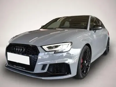 Gebraucht Audi RS3 Comfort 400 PS (294 kW) 2017 Manufacturer Limousine