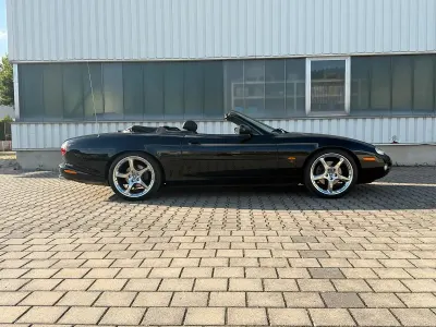 Gebraucht Jaguar XK8 289 PS (212 kW) 2000 Schwarz Cabrio