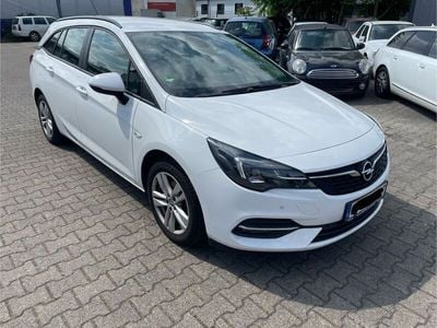 Weiß Gebraucht 2021 Opel Astra Business Kombi | 10.690 € (Guter Preis)