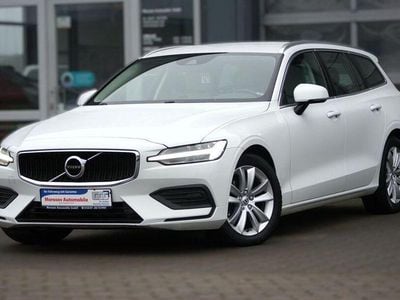 Second-hand Volvo V60 Momentum 150 CP (110 kW) 2020 Alb Break