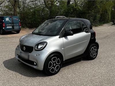 Usado Smart ForTwo Coupé Passion 90 HP (66 kW) 2018 Prateado Coupé