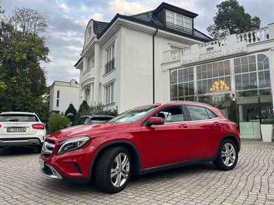 Mercedes GLA220