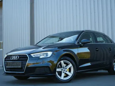 Używany Audi A3 Comfort 150 KM (110 kW) 2017 Czarny Sedan/Limuzyna