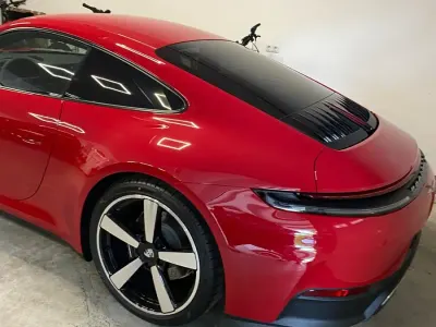 Gebraucht Porsche 911 Carrera 394 PS (289 kW) 2025 Rot Coupé