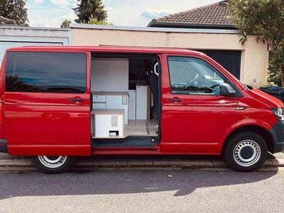 Gebraucht VW T6 150 PS (110 kW) 2016 Rot Van