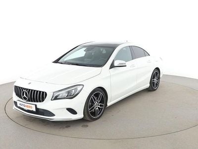 Gebraucht Mercedes CLA180 Urban 122 PS (89 kW) 2019 Weiß Limousine